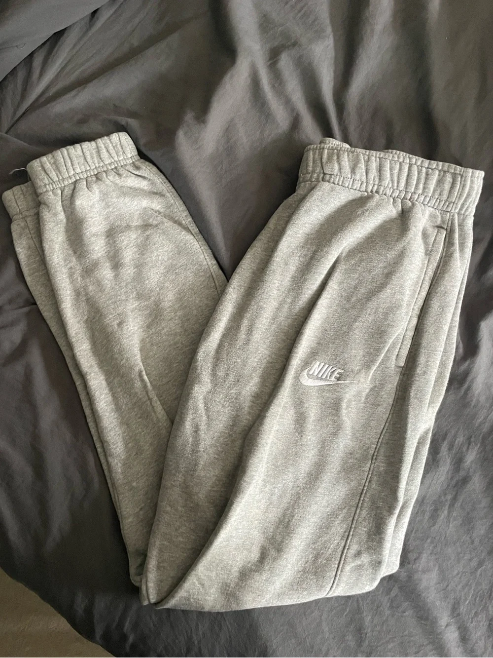 Nike Sportswear Club Fleece Gray Jogger Sweatpants